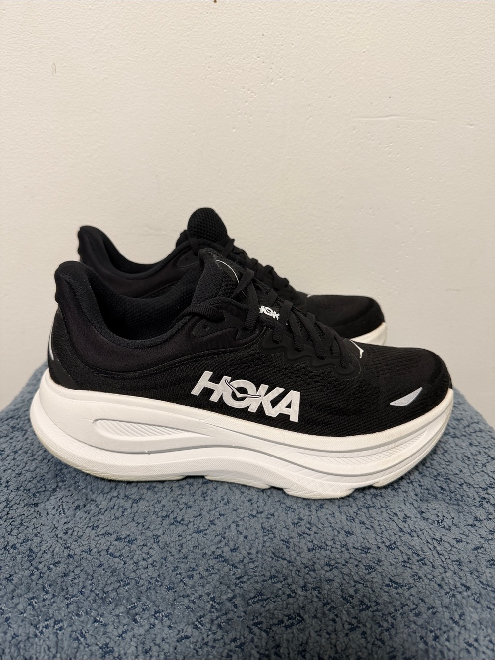 Hoka Bondi 9 Women's Black and White Athletic Running Shoes